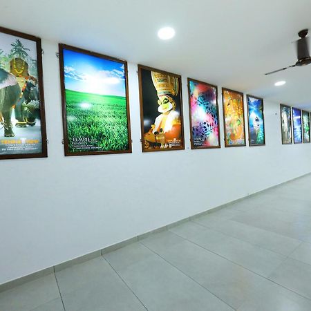 Hotel Temple View Residency Chottanikara Zewnętrze zdjęcie
