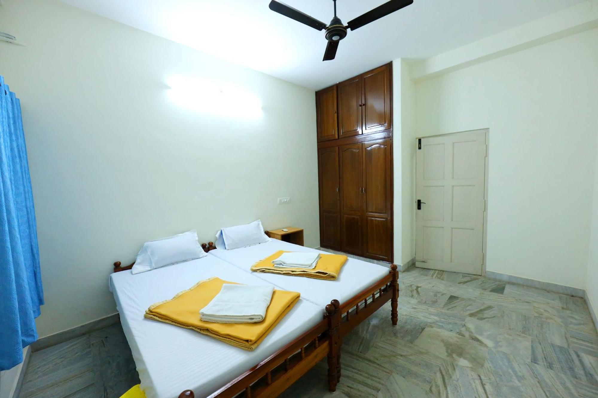 Hotel Temple View Residency Chottanikara Zewnętrze zdjęcie